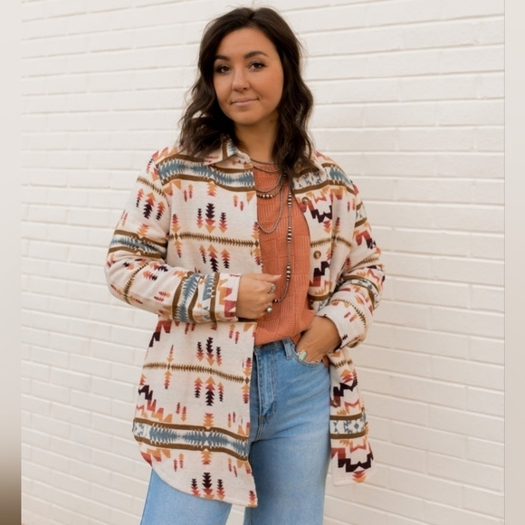 blue b Jackets & Blazers - NWOT Medium Blue B Cream Aztec Shacket